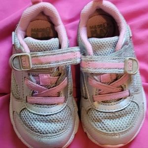 Stride Rite little girls sneakers size 6